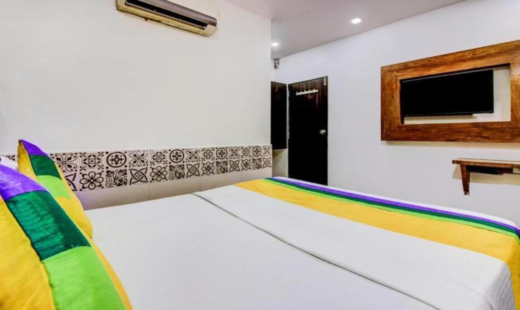Kalpana Residency - Near Us Embassy Hotel Mumbai Bagian luar foto