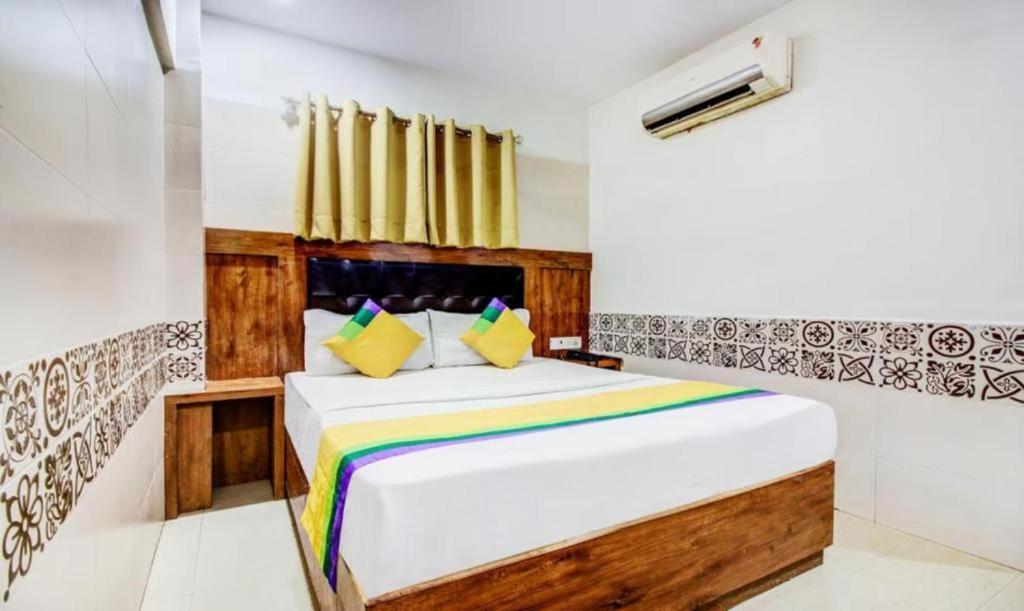 Kalpana Residency - Near Us Embassy Hotel Mumbai Bagian luar foto